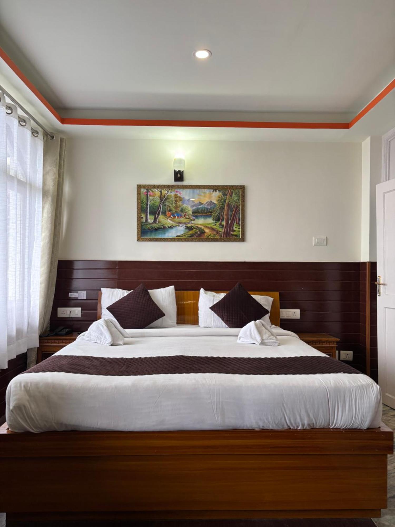 Hotel Kasturi Palace & Restaurant Darjeeling Dardżyling Zewnętrze zdjęcie
