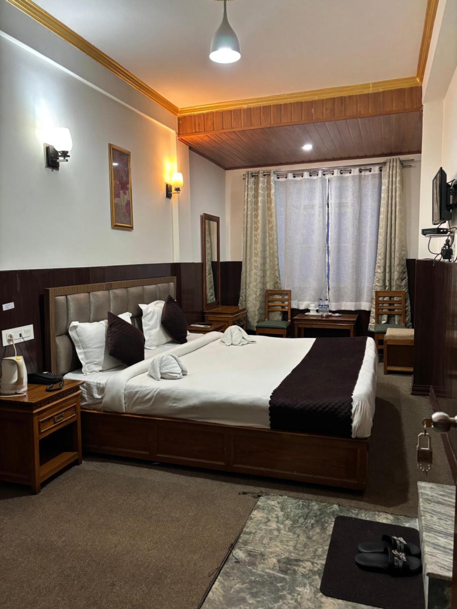 Hotel Kasturi Palace & Restaurant Darjeeling Dardżyling Zewnętrze zdjęcie