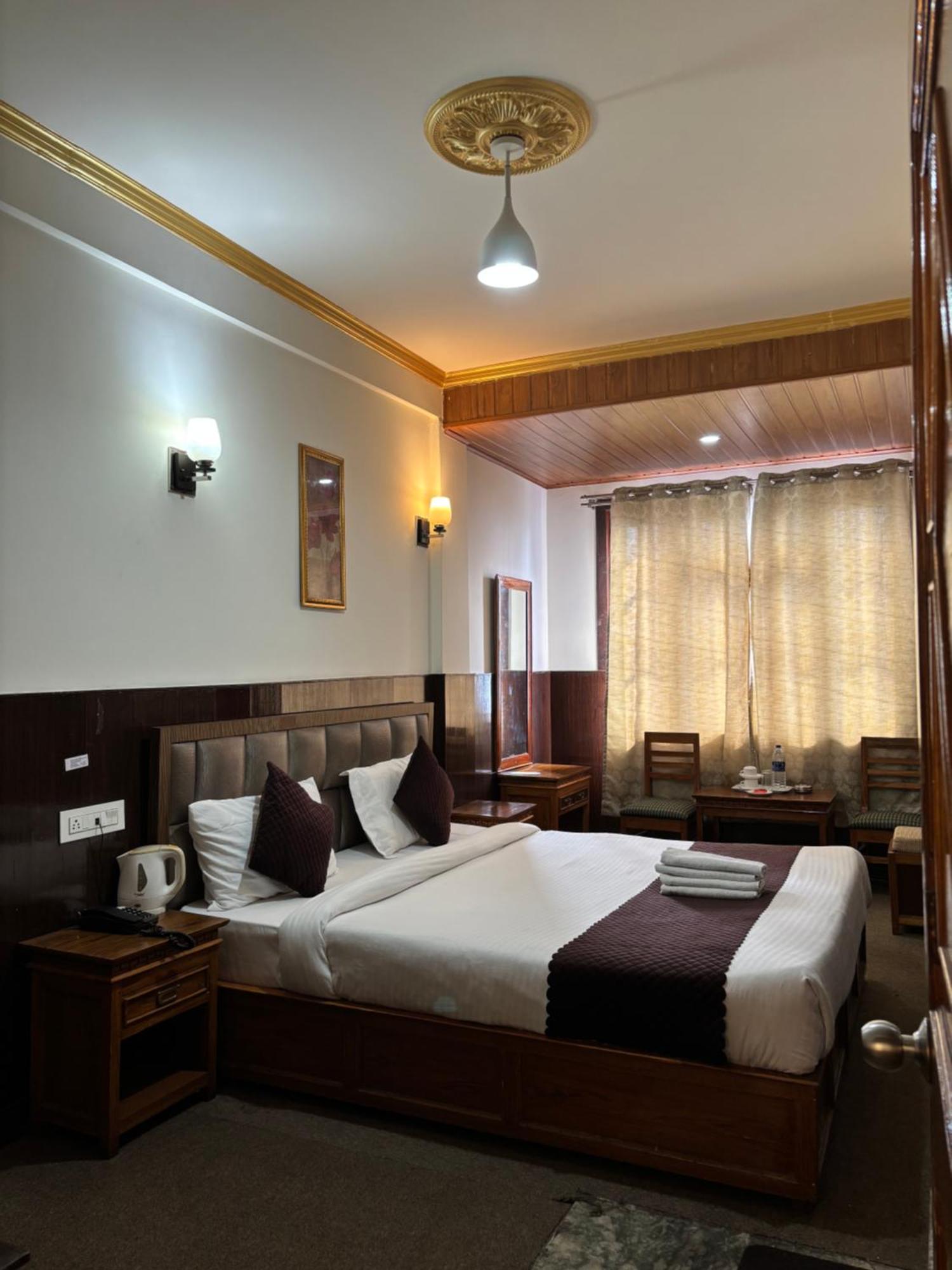 Hotel Kasturi Palace & Restaurant Darjeeling Dardżyling Zewnętrze zdjęcie