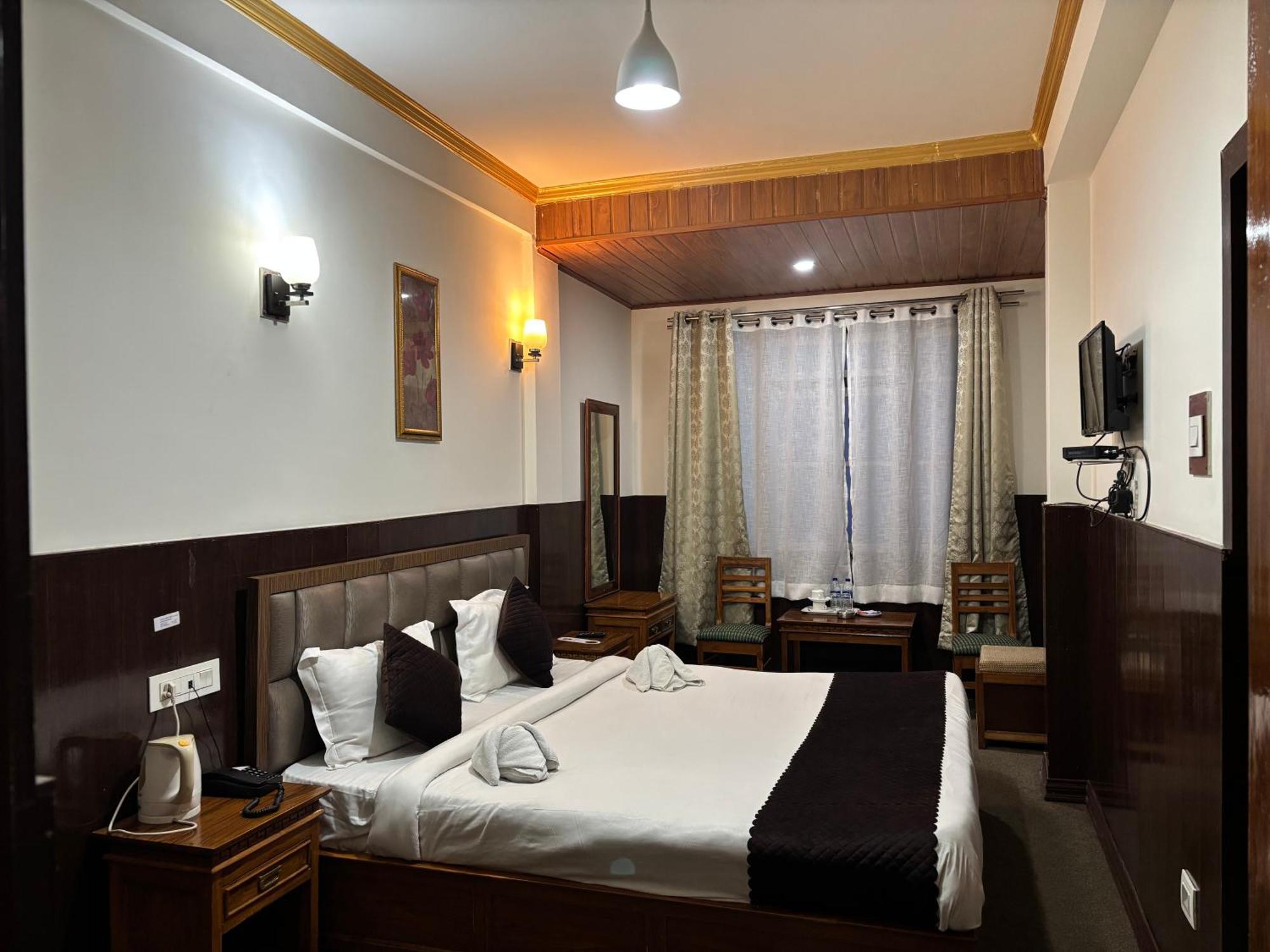 Hotel Kasturi Palace & Restaurant Darjeeling Dardżyling Zewnętrze zdjęcie
