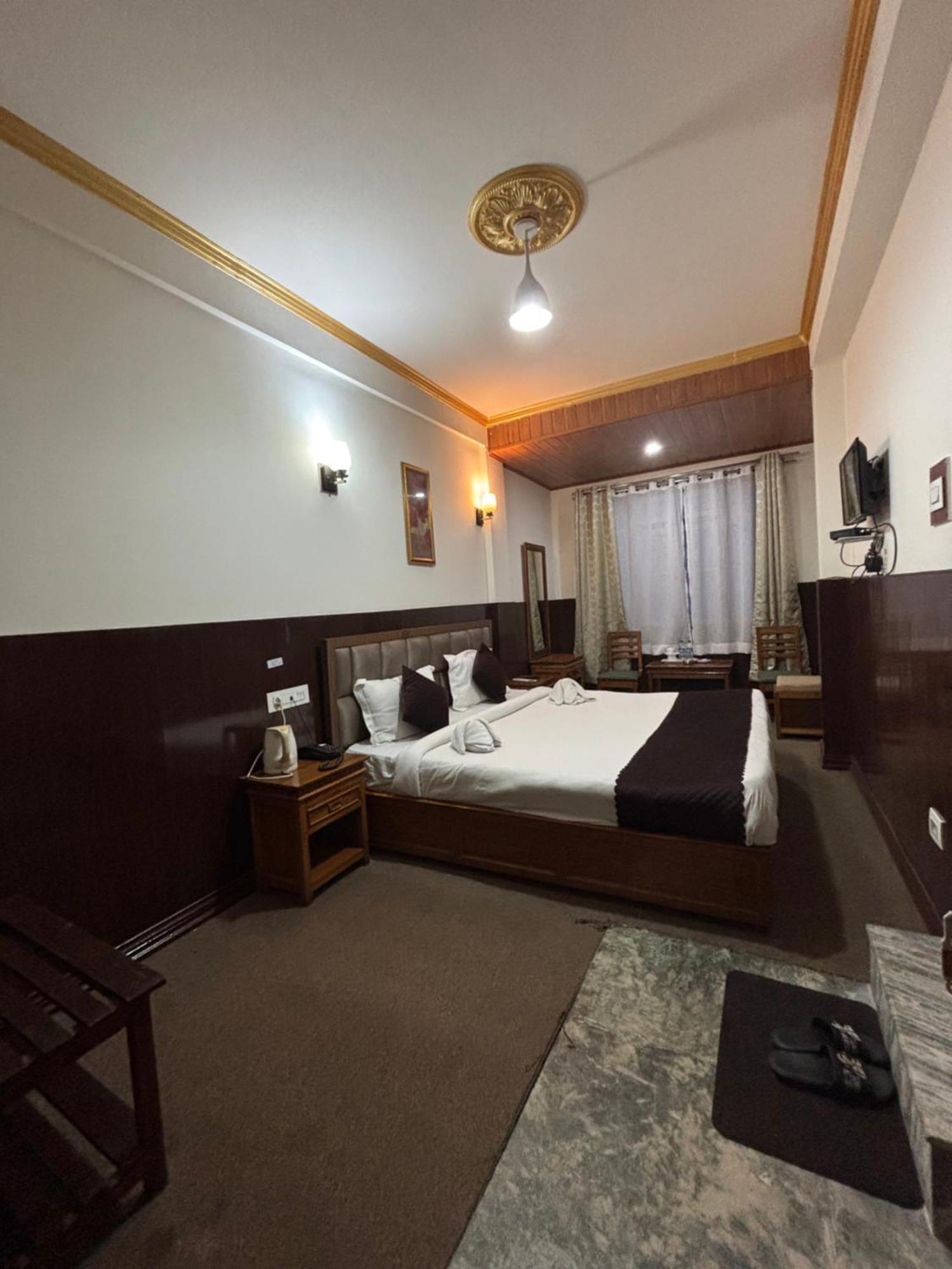 Hotel Kasturi Palace & Restaurant Darjeeling Dardżyling Zewnętrze zdjęcie