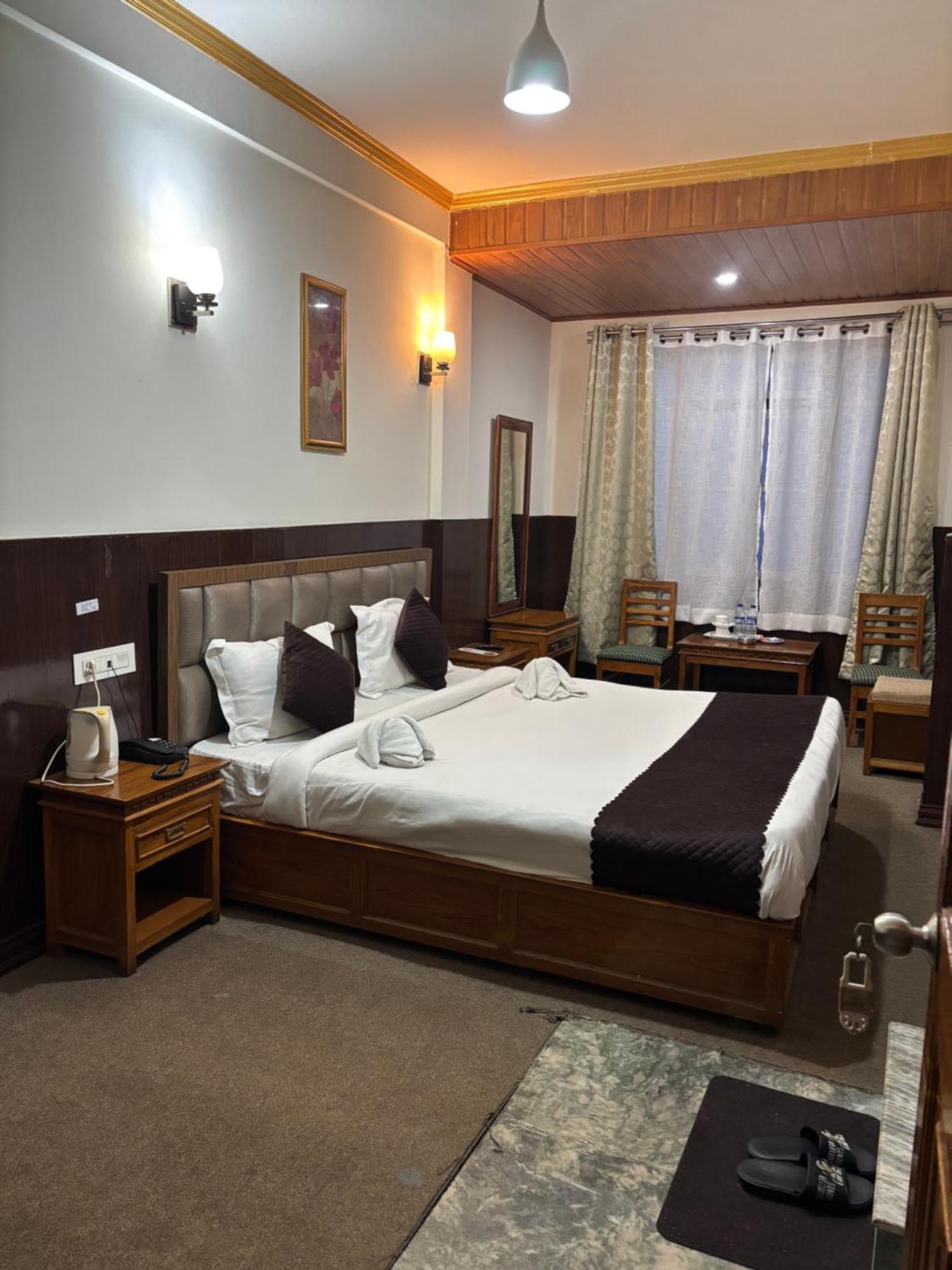 Hotel Kasturi Palace & Restaurant Darjeeling Dardżyling Zewnętrze zdjęcie