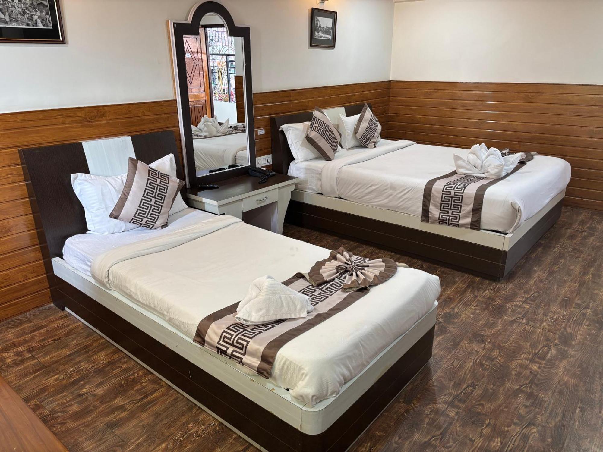 Hotel Kasturi Palace & Restaurant Darjeeling Dardżyling Zewnętrze zdjęcie