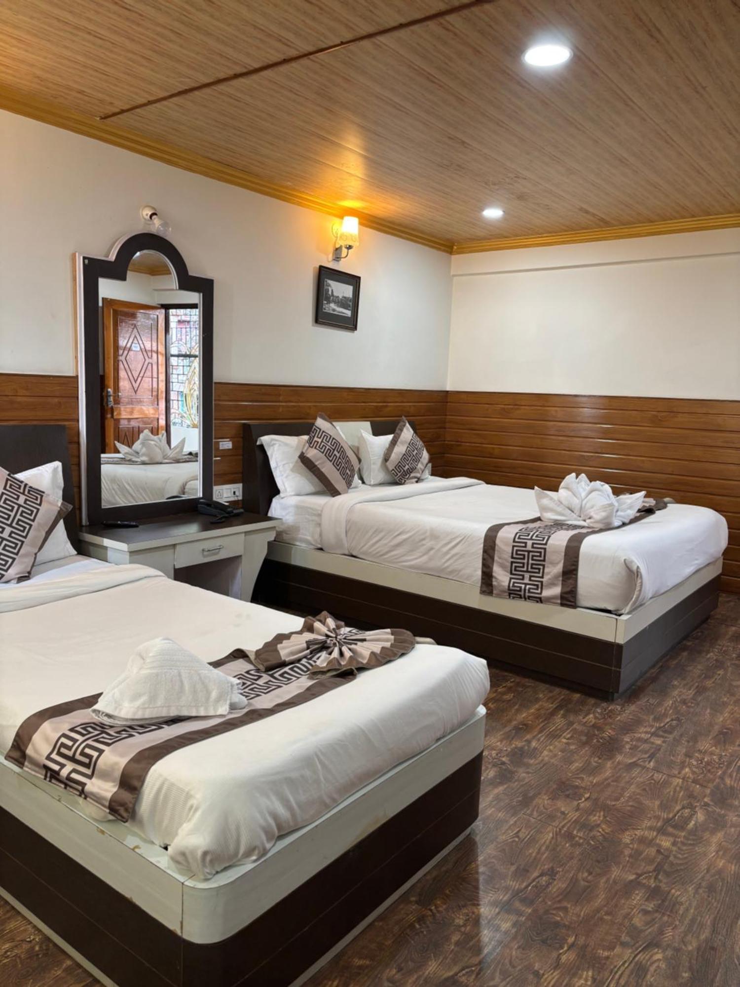 Hotel Kasturi Palace & Restaurant Darjeeling Dardżyling Zewnętrze zdjęcie