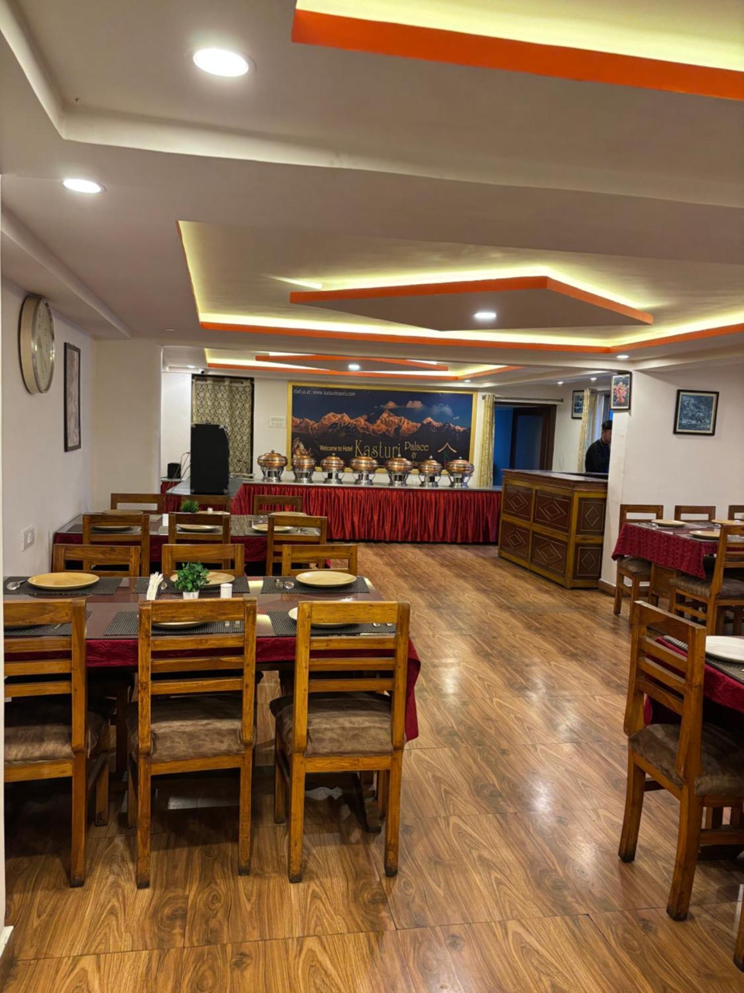 Hotel Kasturi Palace & Restaurant Darjeeling Dardżyling Zewnętrze zdjęcie