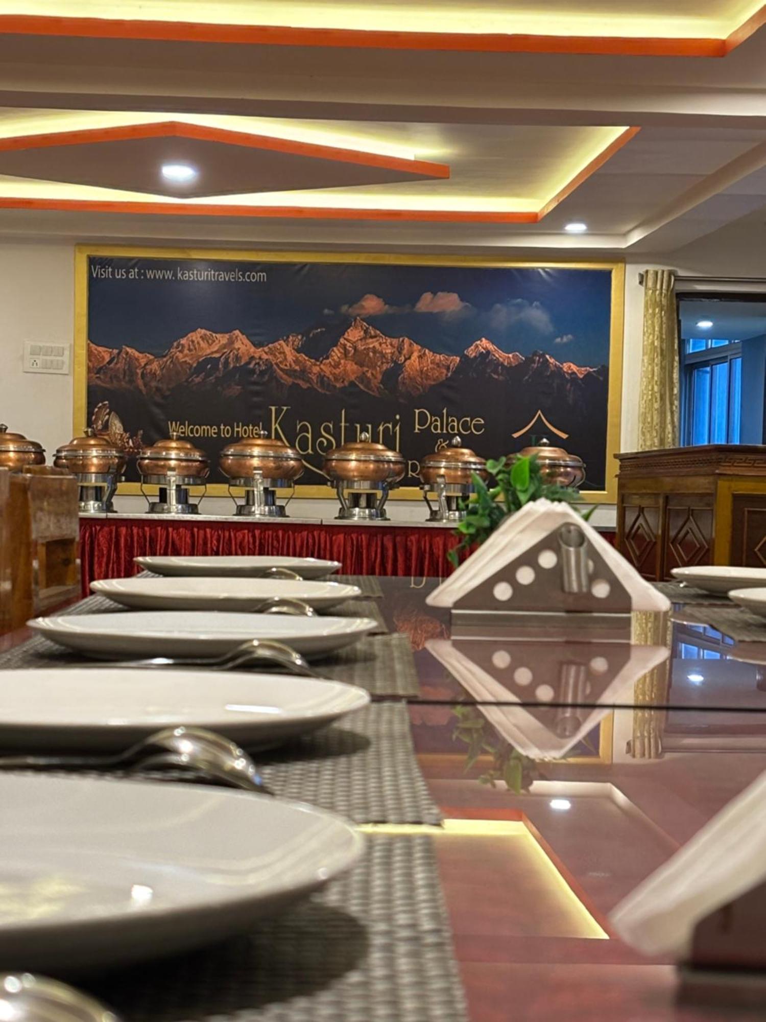 Hotel Kasturi Palace & Restaurant Darjeeling Dardżyling Zewnętrze zdjęcie