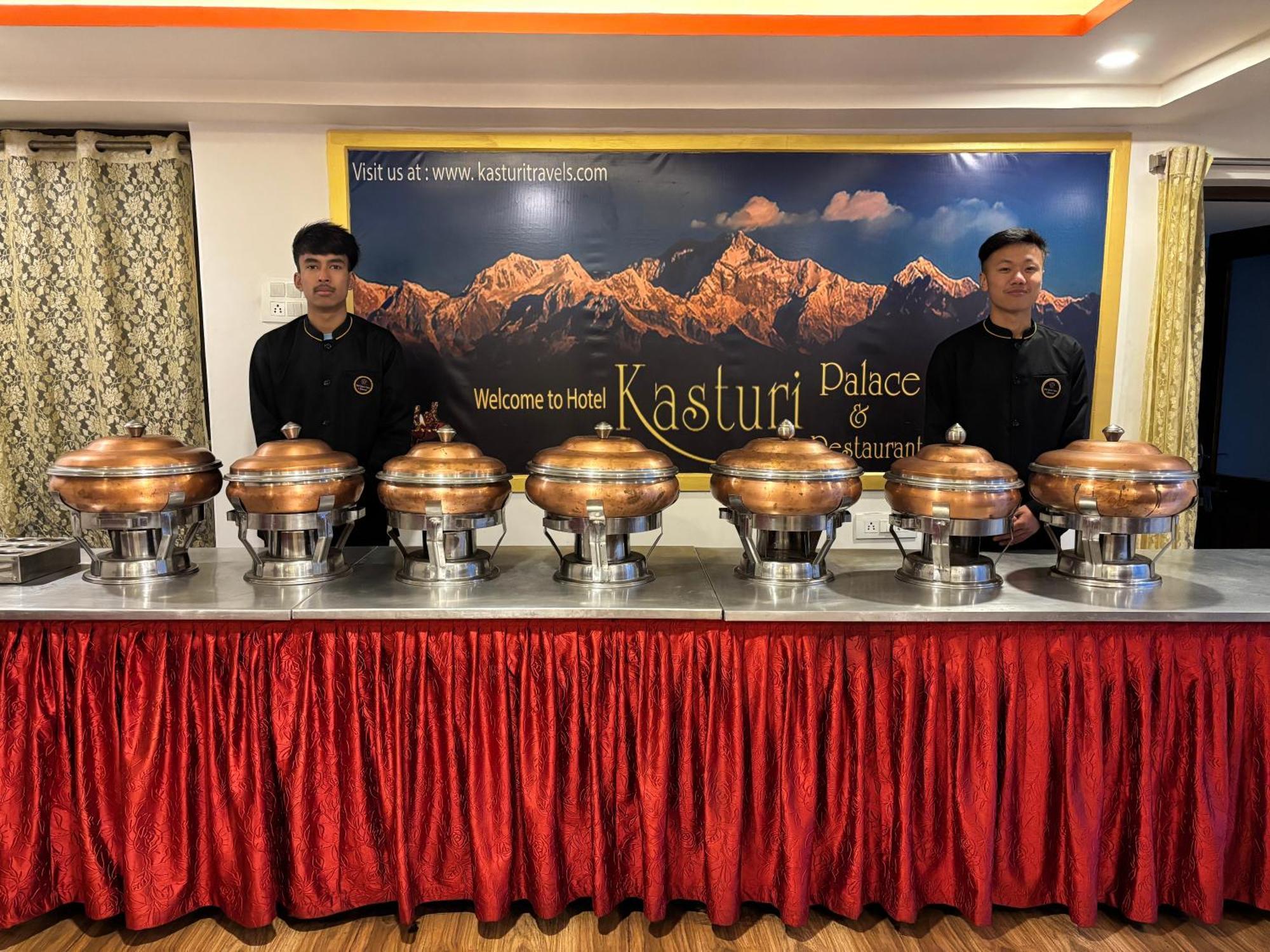 Hotel Kasturi Palace & Restaurant Darjeeling Dardżyling Zewnętrze zdjęcie